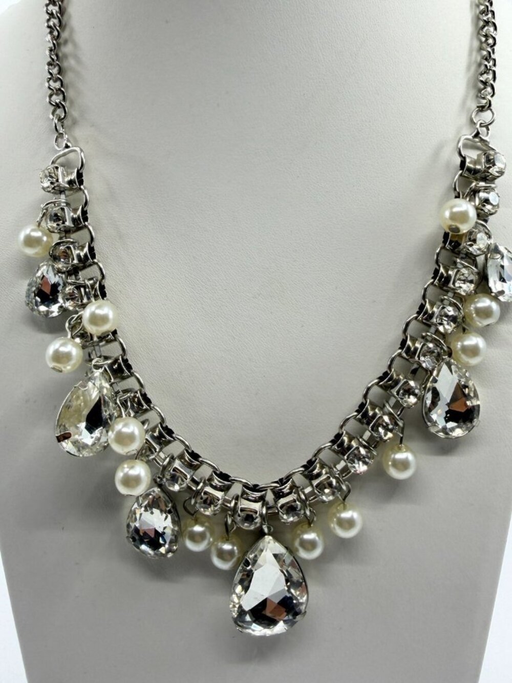 Glamorous Clear Crystal Teardrop Necklace with Faux Pearls - Silver Tone